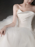 Elegant Ball Gown Strapless Satin Tulle With Veil Long Wedding Dresses HZ1024