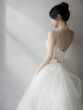 Pretty Ball Gown Spaghetti Straps Tulle Beaded Long Wedding Dresses HZ1024